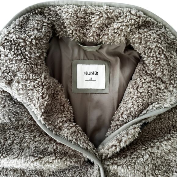 Hollister Women's Sherpa Jacket Biker Silhouette 
Light Brown Cozy Fall Size XS - Picture 5 of 12